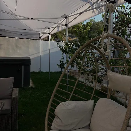 Boho Escape - Jacuzzi & Sea View Апартаменты *